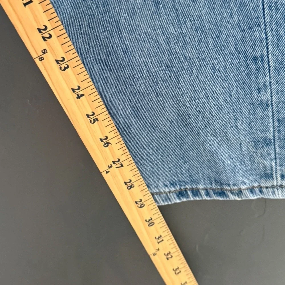 Levis 550 Vintage Relaxed Fit Tapered Leg Light Wash Blue Denim Jeans Mens 31x32